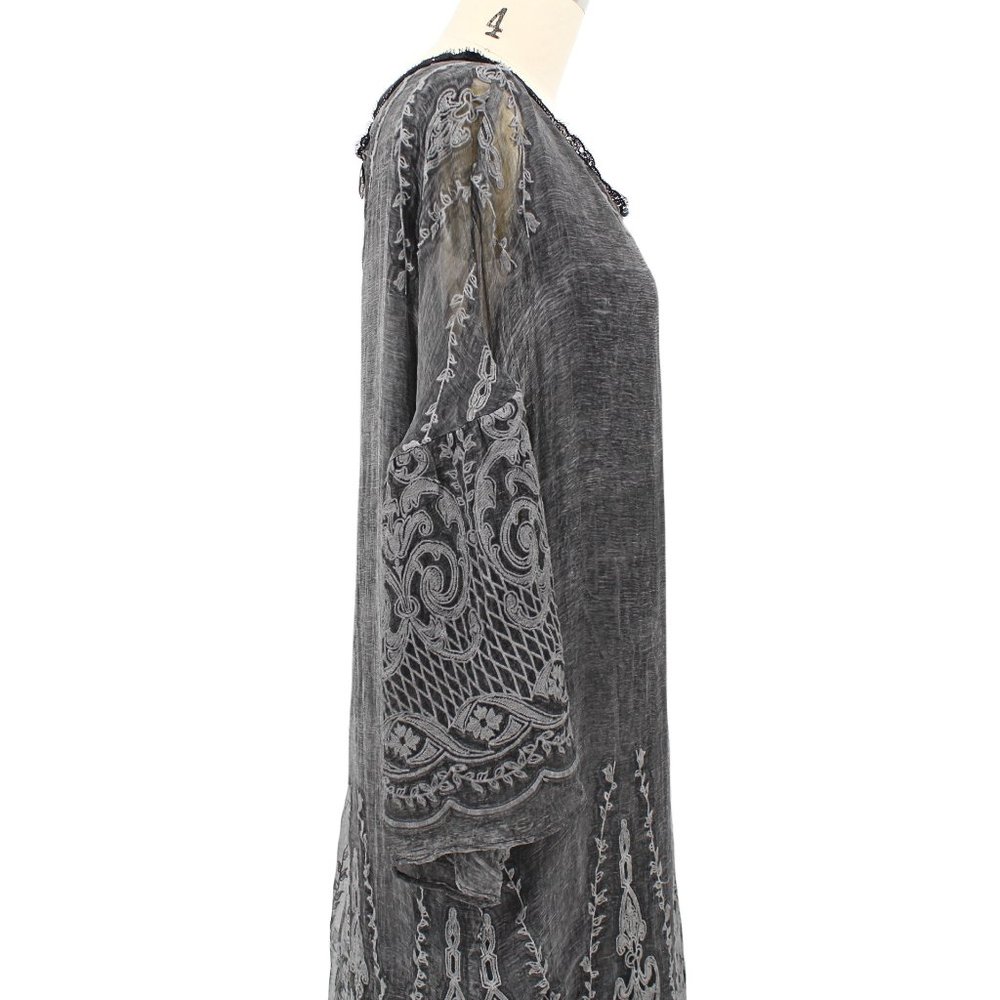 Save The Queen Gray Silk Lace Shift Dress w/Lining - Picture 7 of 13